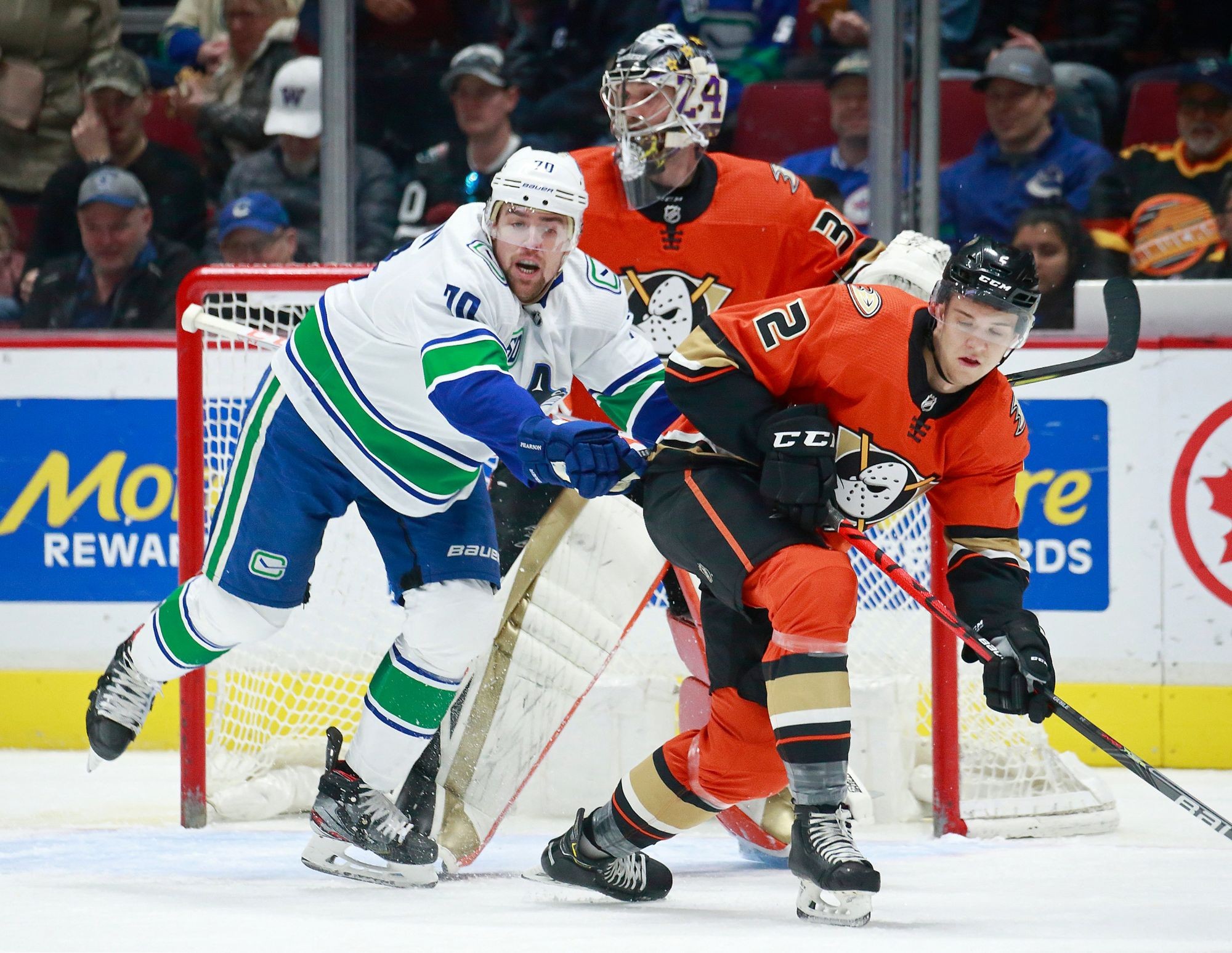 Анахайм дакс ванкувер кэнакс матч. Монреаль нхл 2023. Анахайм дакс ванкувер кэнакс матч. 03. Петерсон хоккеист ванкувер.